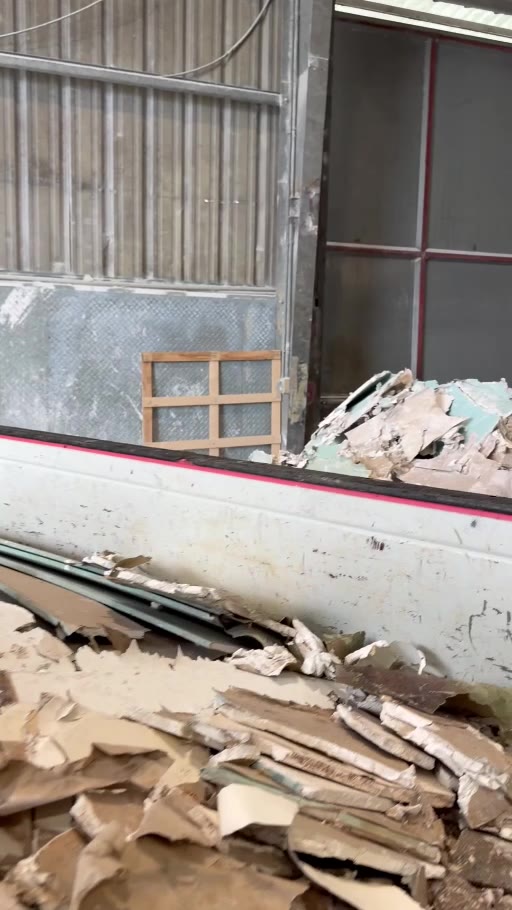 Chargement de gravats après des travaux